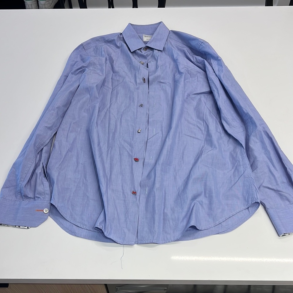 Paul smith men’s dress shirt with unique buttons. Size 15.5